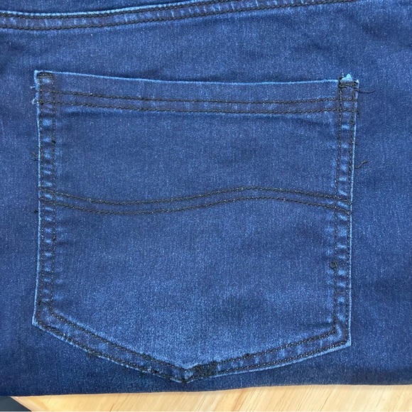 Pennington Size 26 Denim Skirt with Elastic Band - Picture 4 of 8